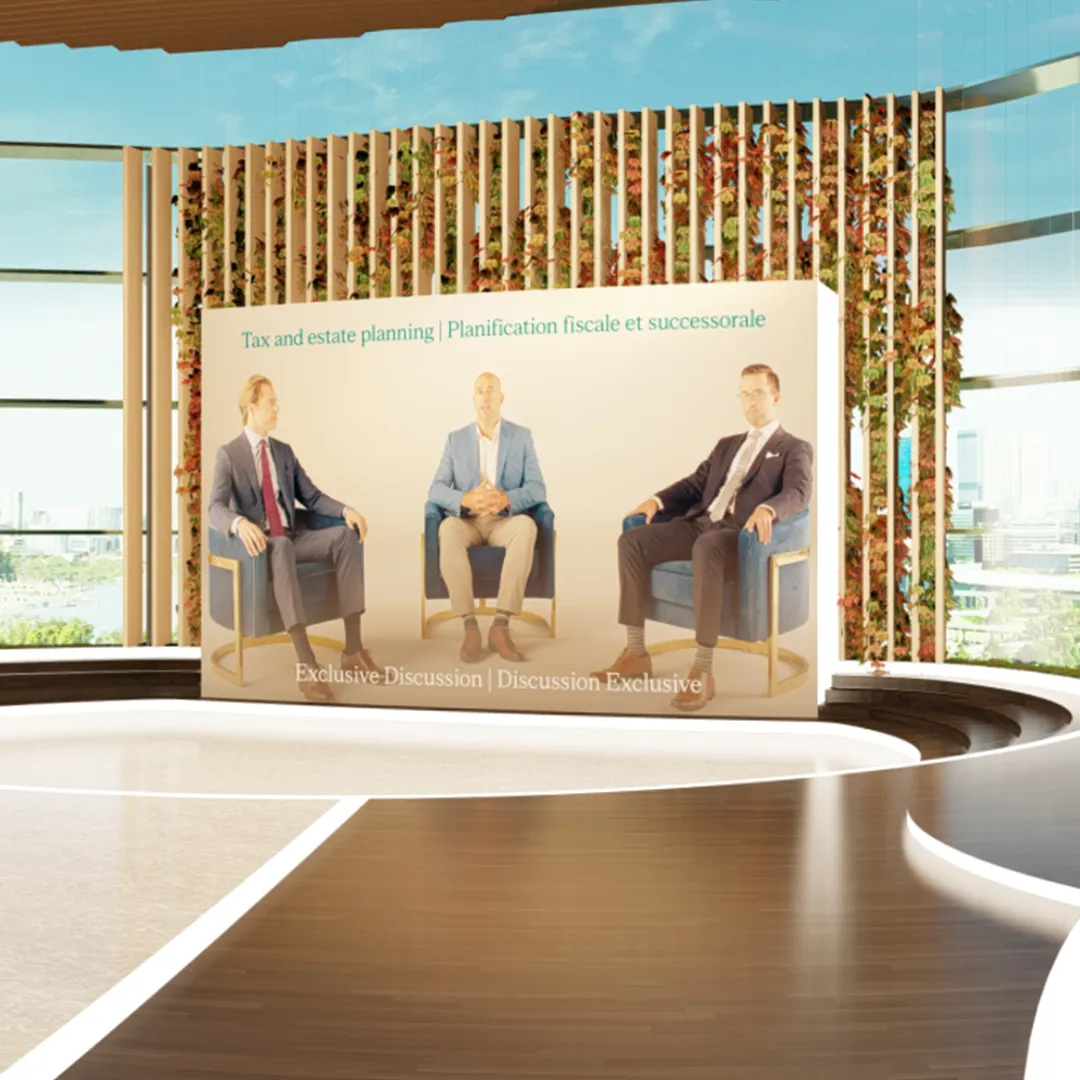 Tax and estate-planning panel with three professionals in lounge chairs, bilingual text