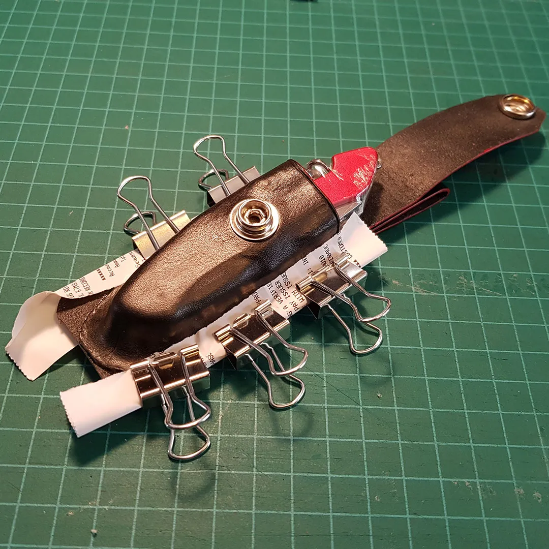 Snap set and the closure flap stitched down